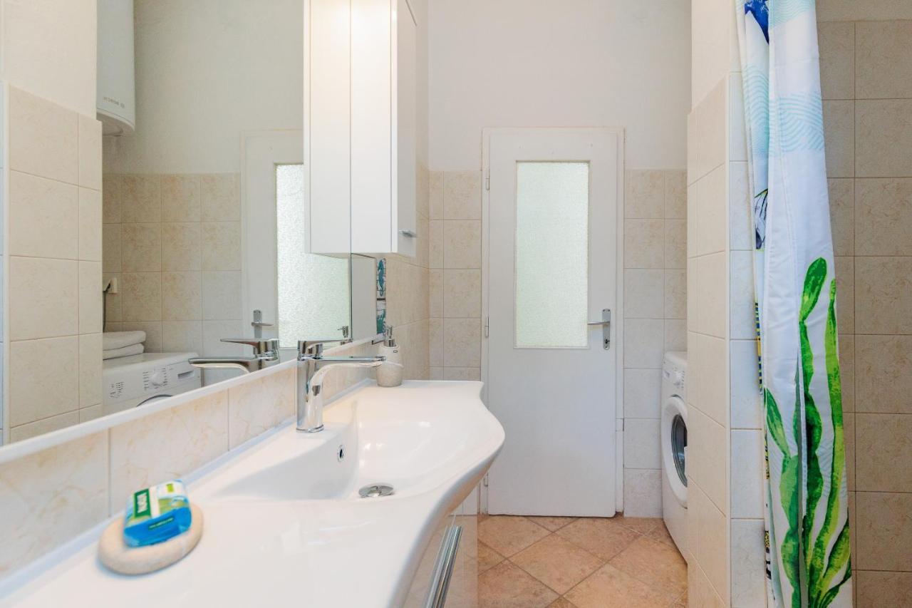 Apartman Toni Zadar Eksteriør billede